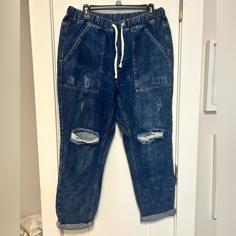 Women's Relaxed Fit Distressed Blue Jeans